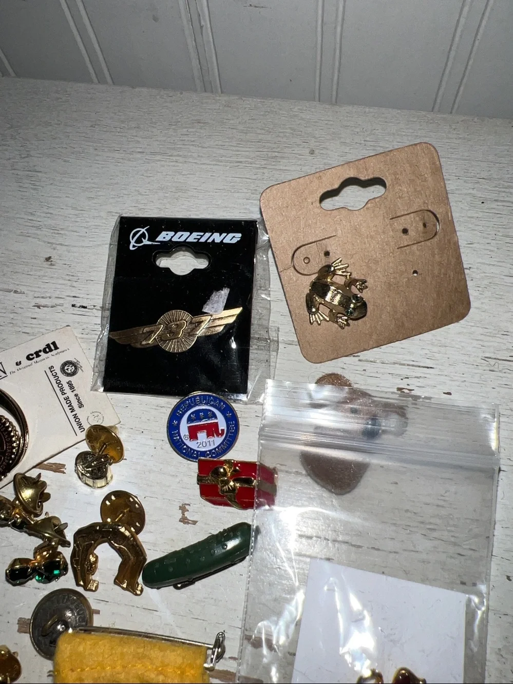 Lot of vintage pins advertising gold filled